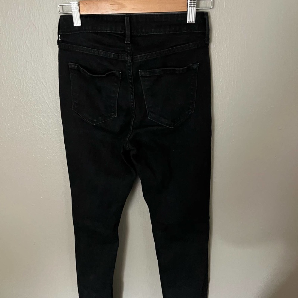 OLD NAVY Wow High Rise Black Distressed Straight Jeans Size 0 casual comfort - Picture 5 of 8